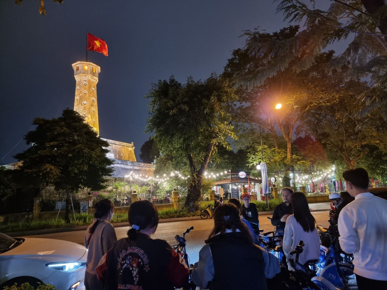 thang long hanoi night cycling tour ongoing