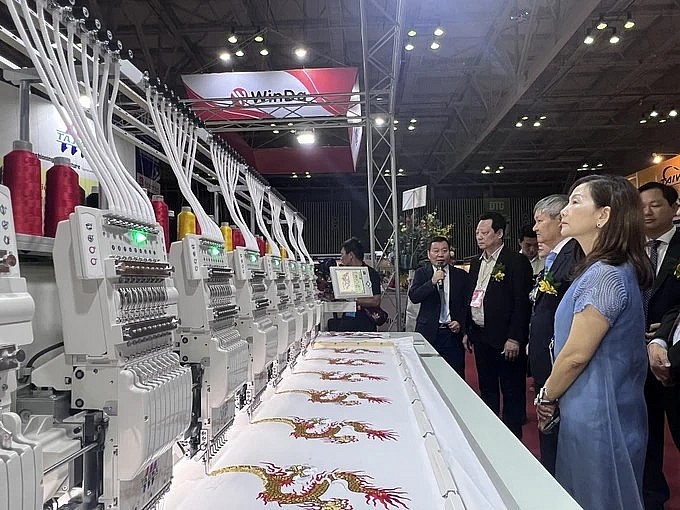 The Japanese Juki brand embroidery machine manufacturer expands its market share in Vietnam.