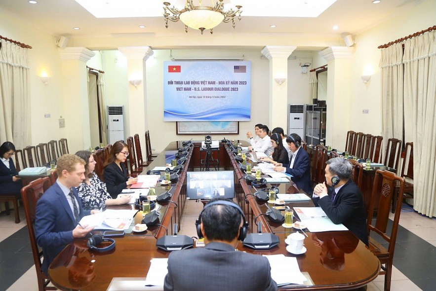 The 2023 Vietnam - United States labor dialogue is held online. Photo: Molisa.gov.vn