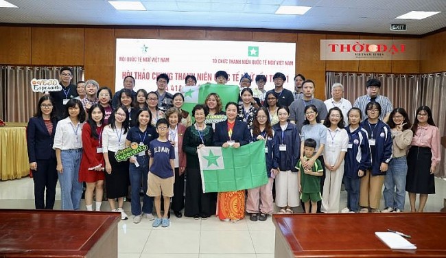 Esperanto Speakers from 8 Countries Come to Vietnam