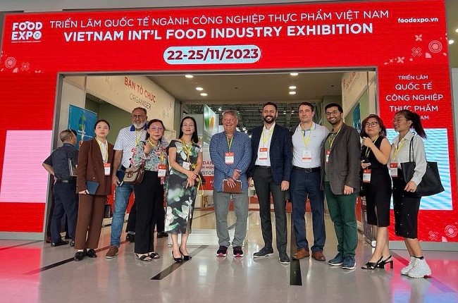 Canadian Businesses Show Interest in the Vietnamese Market