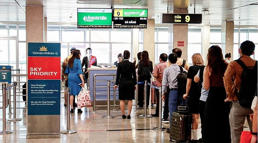 Tan Son Nhat International Airport is expected to serve 140,000 passengers a day during the Lunar New Year holiday.