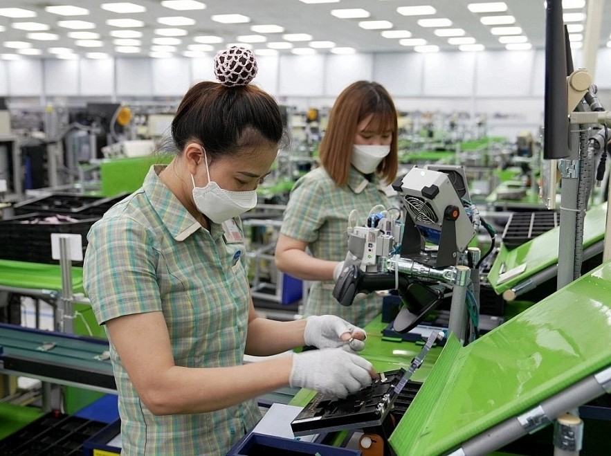 The Vietnamese economy grows by 5.05% in 2023 despite global headwinds. Photo: VOV