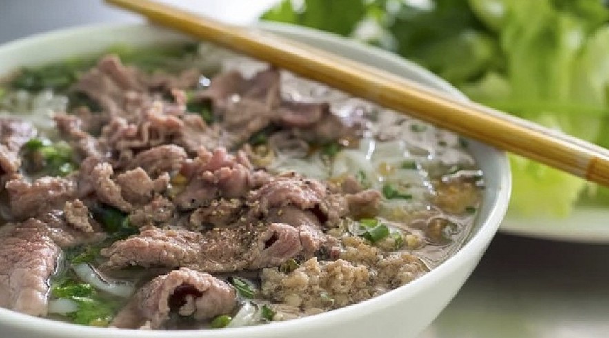 A bowl of noodles with beef. (Photo: Leisa Tyler/LightRocket/Getty Images)