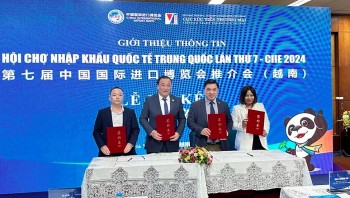 Vietnam News Today (Jan. 17): Vietnamese Businesses to Attend CIIE 2024 Fair in China
