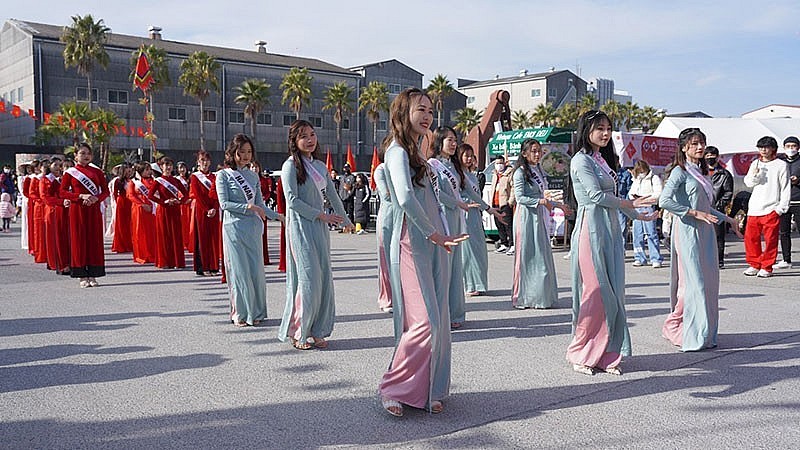 An Ao Dai beauty pageant will be held as part of the festival. (Photo courtesy of organising board)