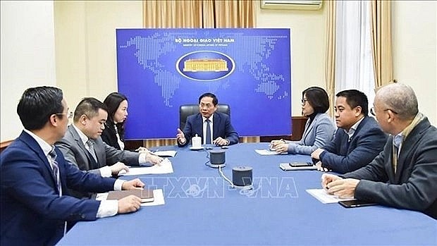 Foreign Minister Bui Thanh Son holds telephone talks with his counterpart from the Republic of Korea Cho Tae Yul  (Photo: VNA)