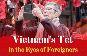 Vietnam's Tet in the Eyes of Foreigners