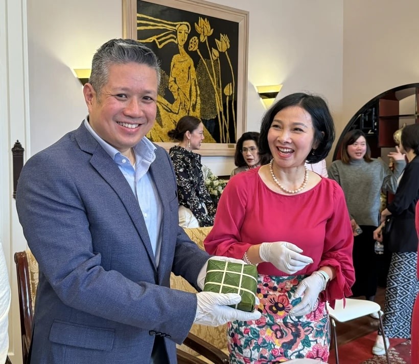 asean spouses event bring vietnameses chung cake to us
