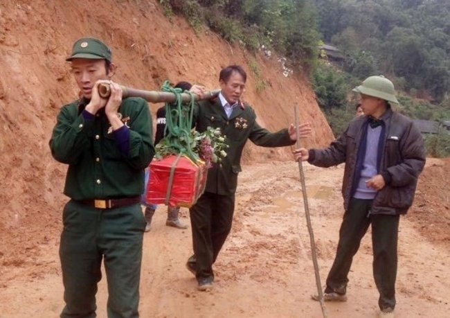 Vietnam Pays Tribute to People in Defending Northern Border