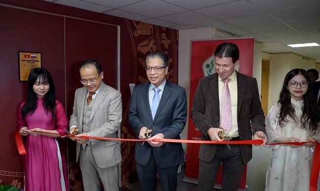 Vietnam Library Inaugurated in Moscow Research Institute