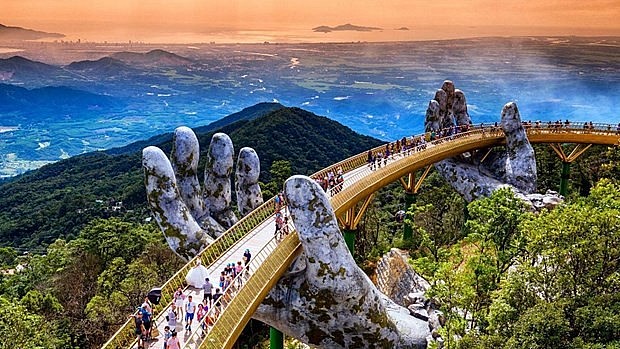 The volume of international arrivals in Vietnam is forecast to increase in 2024. In photo: Golden Bridge in the central city of Da Nang. (Photo: VNA)