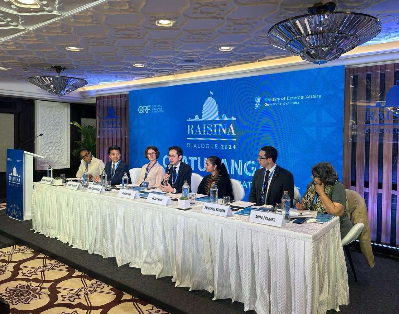  Deputy Minister of Foreign Affairs Do Hung Viet attended the 9th Raisina Dialogue in New Delhi, India.