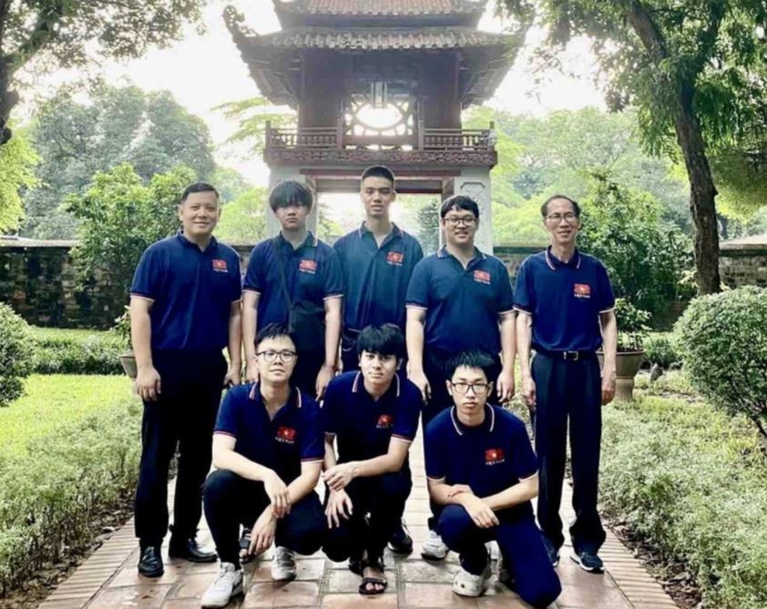 Vietnamese Students Score High in Mathematics
