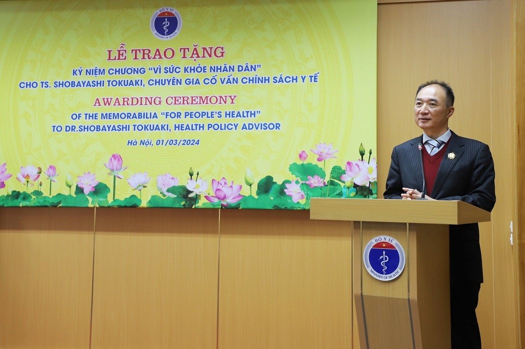 Vietnam's Health Ministry Honors Japanese Expert