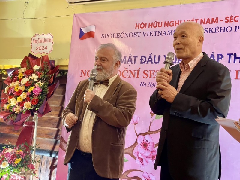 Vietnam - Czech Friendship Association Organizes A Meeting In The Year Of Dragon