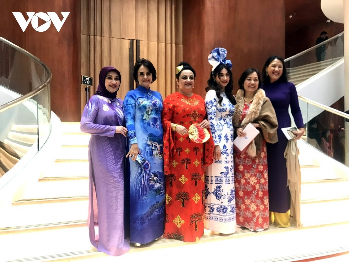 Foreign Ambassador’s Spouses Model At Ao Dai Week 2024