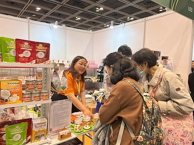 Vietnamese Businesses Join Green Food Expo in Hong Kong (China)