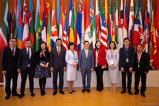 The Vietnamese delegation to the 219th session of the UNESCO’s Executive Board. (Photo: VNA)