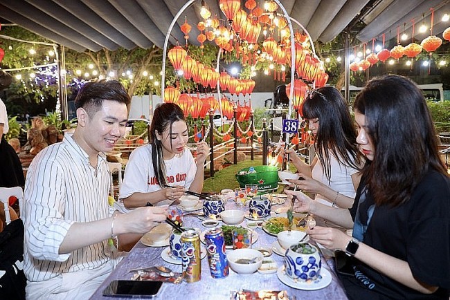 Enjoy Tuna Eyes Braised With Green Pepper at Quy Nhon, Binh Dinh