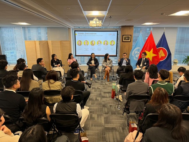 Vietnamese Students in US Get Help to Navigate Career Journeys