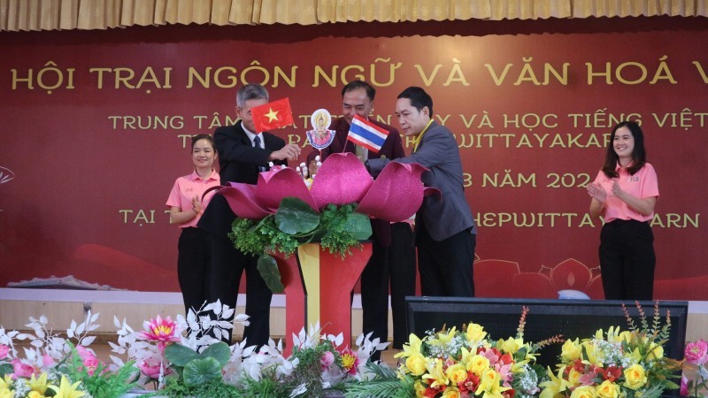 Thai Schools Successfully Host Vietnamese Language and Culture Camp