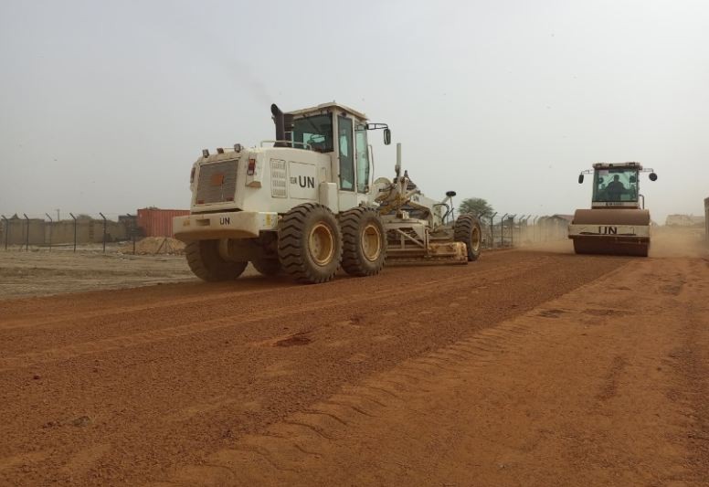 Vietnamese Engineering Officers help Abyei People Repair Roads, Plant Trees