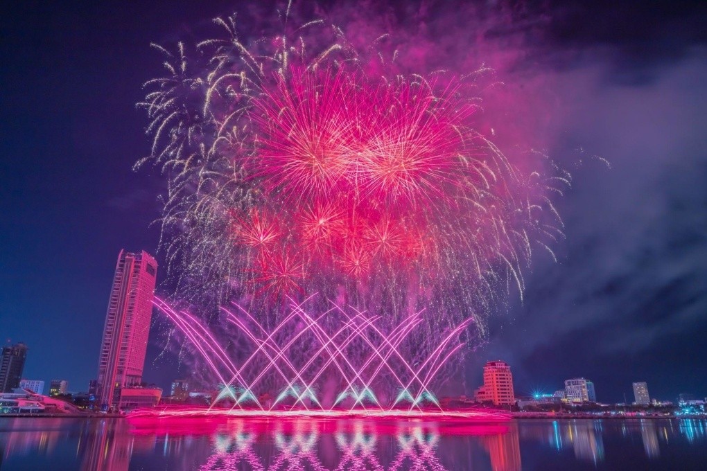 Da Nang International Fireworks Festival 2024 Opens on June