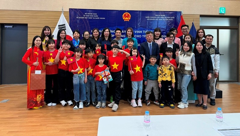 honoring vietnamese language in south korea