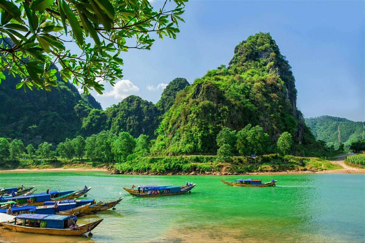 Discover The Legendary Son River In Quang Binh