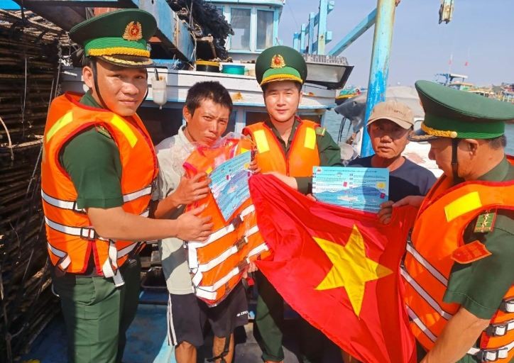 soc trang province resolved to fight iuu fishing