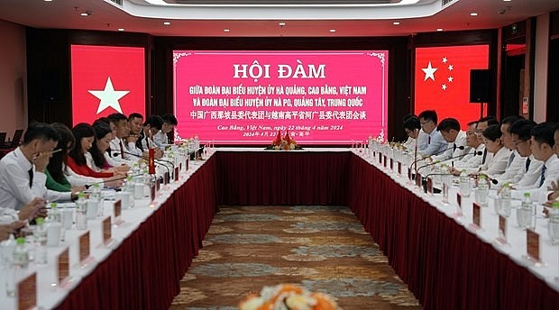 Vietnam News Today (Apr. 24): Vietnamese And Chinese Localities Seek Stronger Cooperation