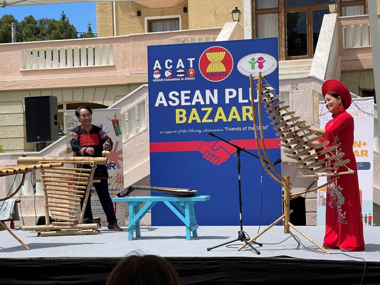 Vietnamese Embassy In Greece Attends ASEAN Bazaar 2024