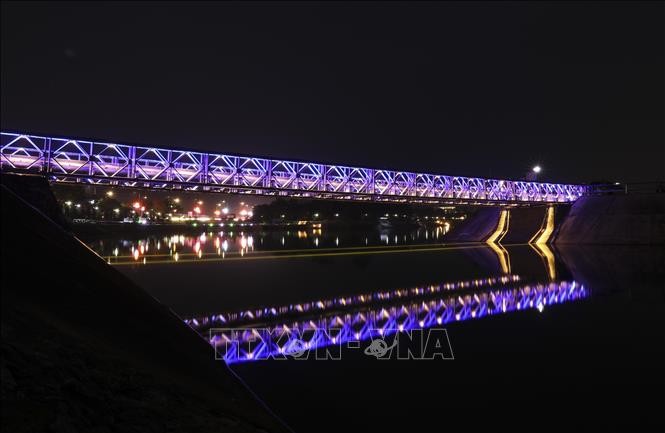 France Installs Muong Thanh Bridge Lighting System To Celebrate Dien Bien Phu Victory