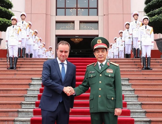 Vietnam And France Sign Deal to Strengthen Defense Cooperation