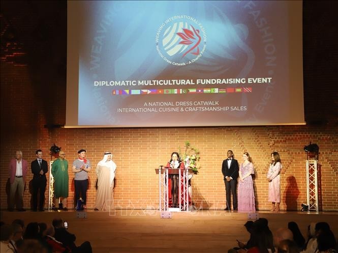 impressive ao dai designs showcase at london fundraising event