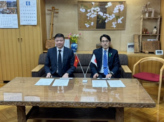 Vietnam, Japan Sign MoU in Forestry Management Cooperation