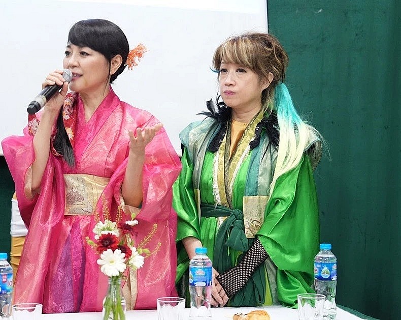 Japanese Ninjas Debut in Vietnam Circus Performance