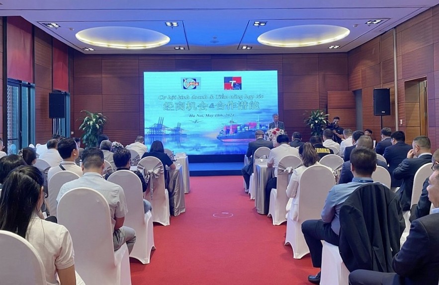 Cooperation Opportunities in Developing Logistics Services Between Vietnam And China