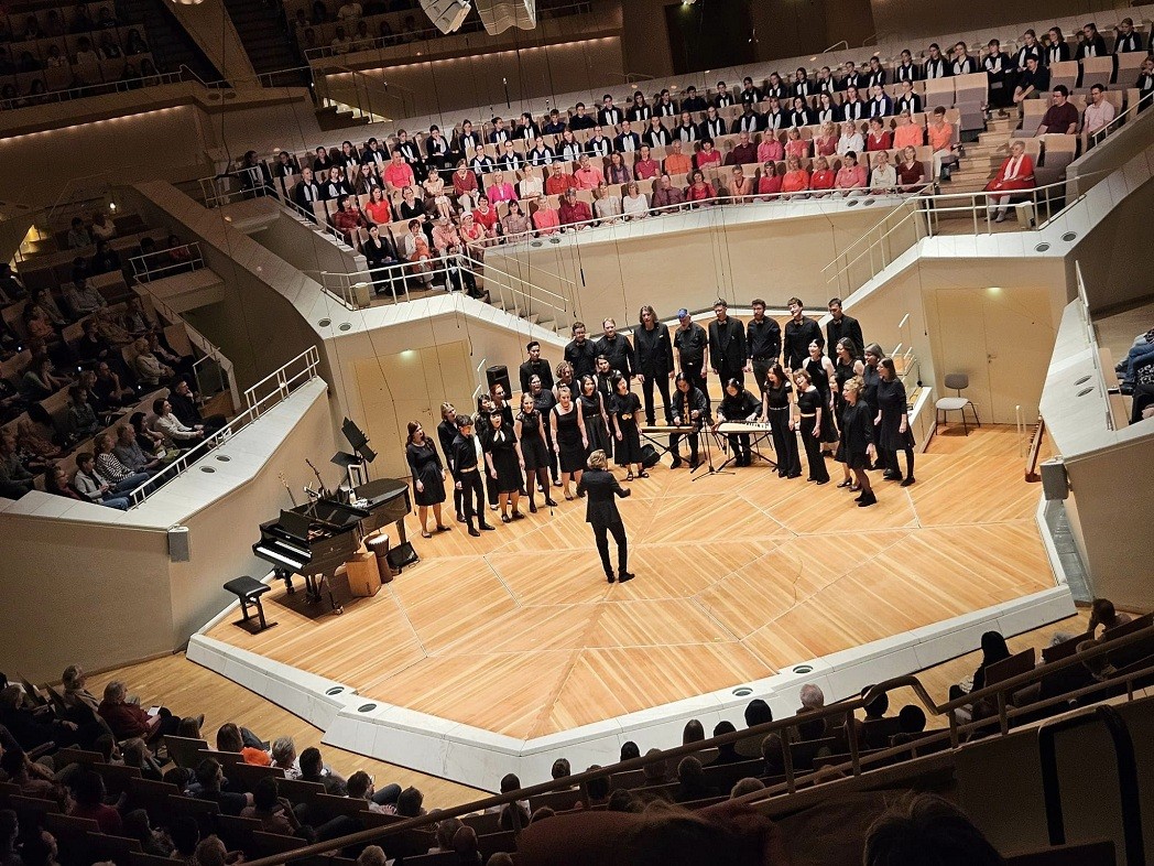 Vietnamese Folk Song Project - A Resounding Success in Berlin's Philharmonie Hall