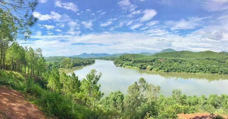 Discover Vong Canh Hill – A Dreamy Landscape In Hue