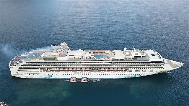 Cruise ship Resorts World One. Photo: VNS