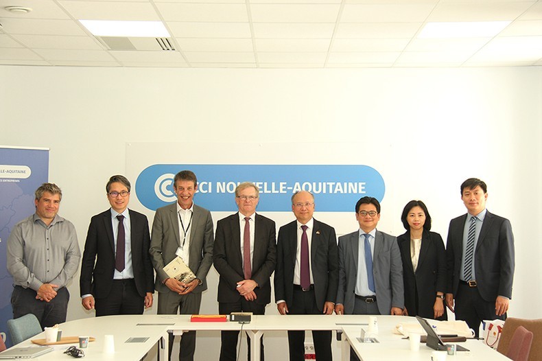 Vietnam Aims Multifacted Partnership with France’s Nouvelle-Aquitaine Region