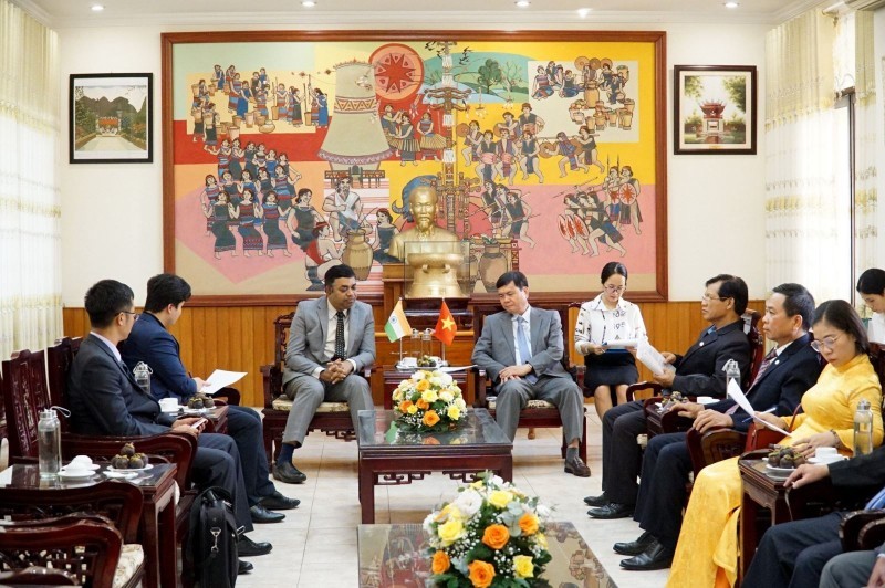 India To Support Kon Tum Province In Human Resource Training