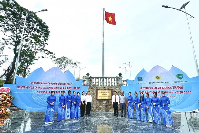 Quang Ninh Province Inaugurates National Flagpole On Thanh Lan Island