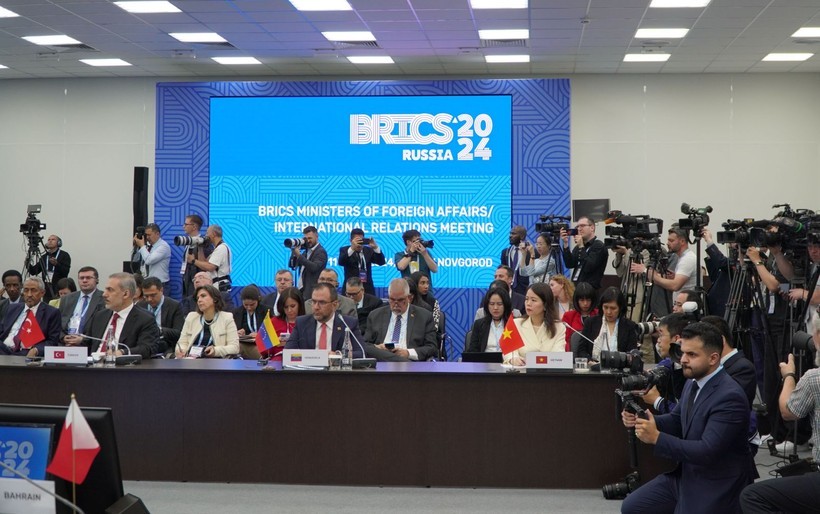 Vietnam News Today (Jun. 12): Vietnam Attends BRICS Dialogue With Developing Countries