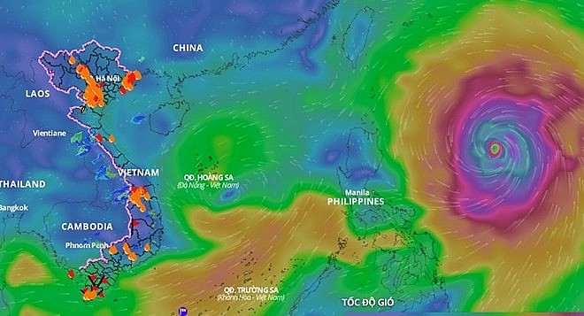 Three to four tropical storms are expected to hit Vietnam till year’s end. (Photo: VNDMS)