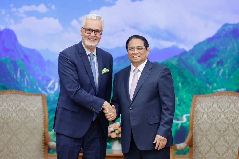 German Ambassador Hails Vietnam's Strong Development