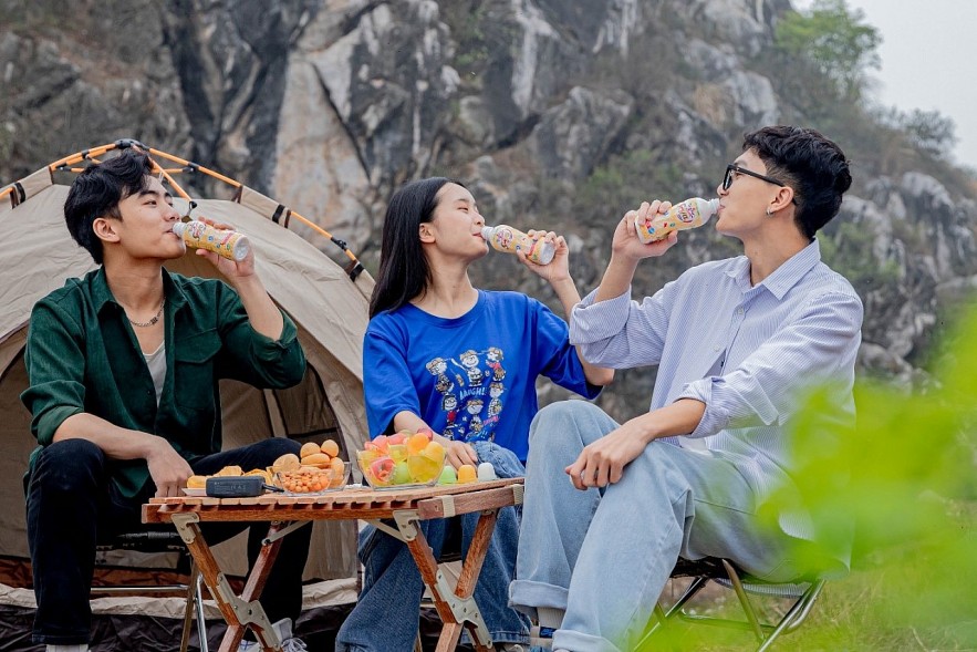 Young people and their ways of “summer chillin’“with convenient nutritious drinks