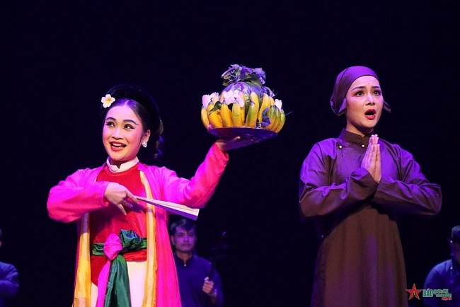 Vietnamese Cheo Shines on International Stage